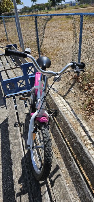 Bicicleta  16 de criança  como nova