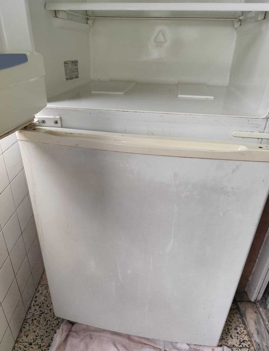 Frigorífico a funcionar