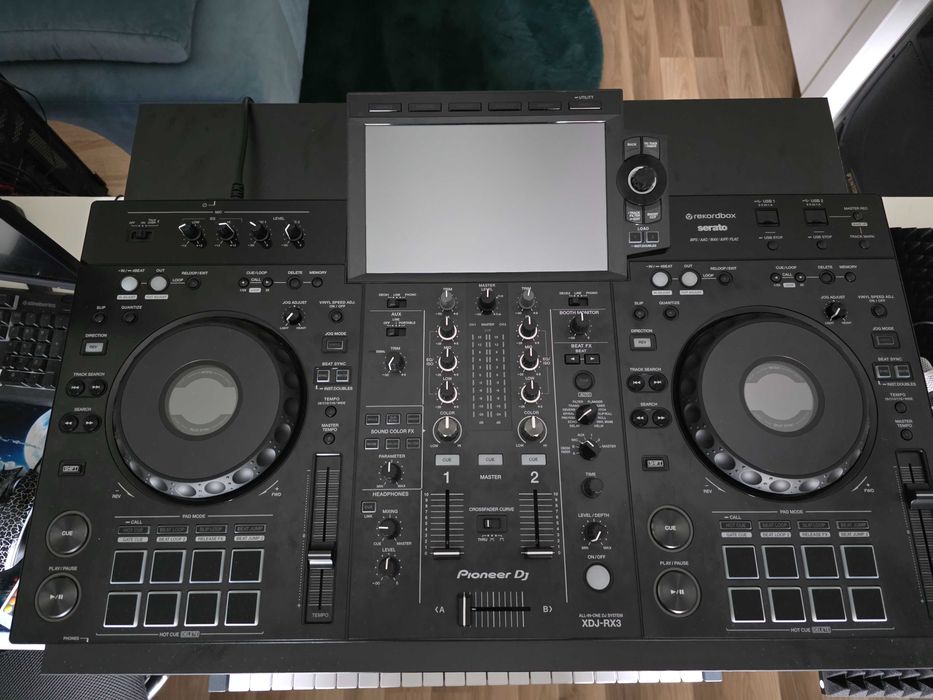 Pionner XDJ RX3 - All - in - one