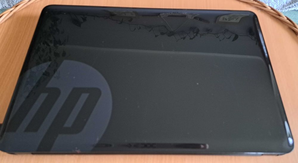 Używany laptop HP 2000