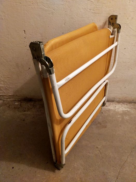 Łóżko polowe turystyczne leżak  składane