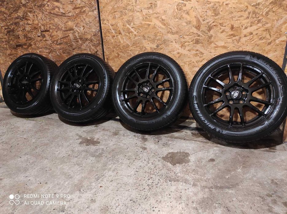 Продам комплект коліс.