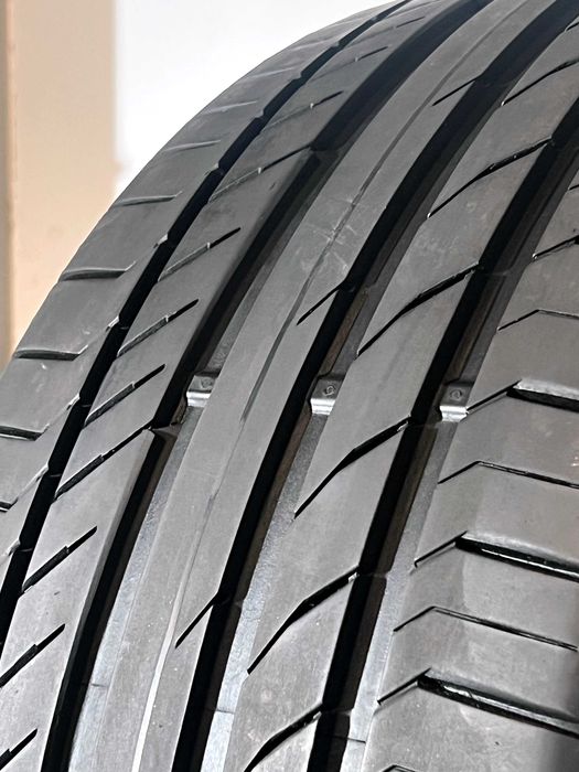 Pneus Continental ContiSportContact 5 - 255/40/20 - Como NOVOS