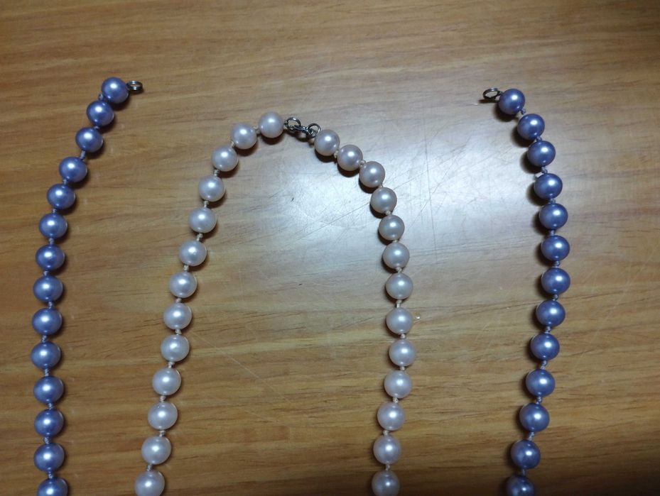 Conjunto Novo de Pérolas - 3 fios de pérolas ajustáveis e brincos