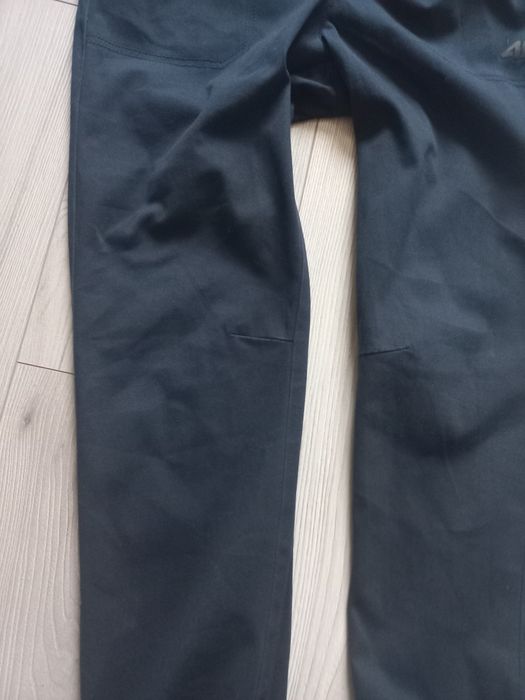 Spodnie chłopięce jogery 164 4f