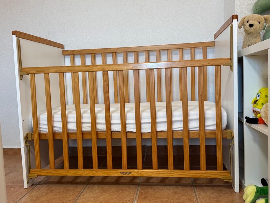 Berço em madeira