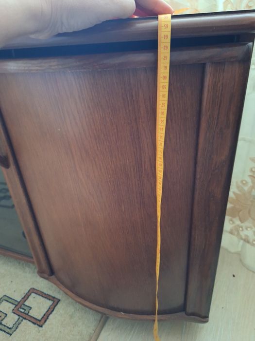 Продам тумбу (дерево)