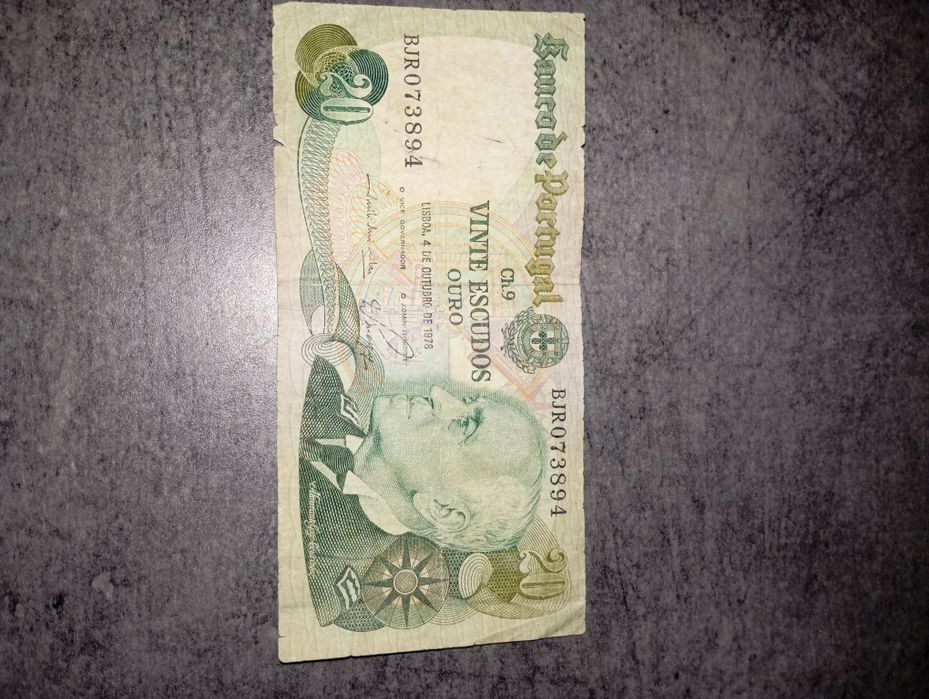 Notas escudos...