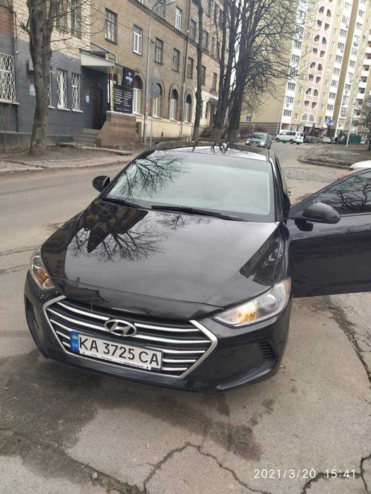 Hyundai ELANTRA 17