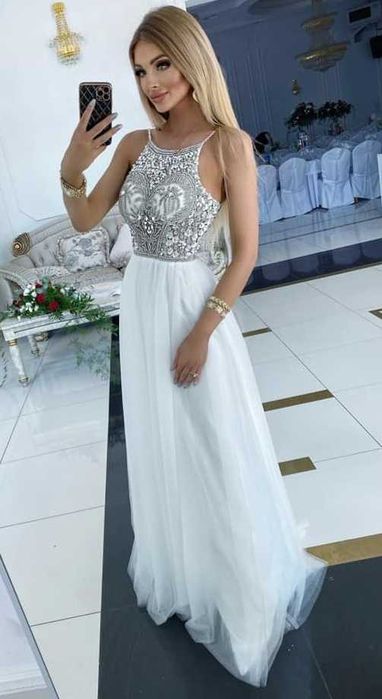 Długa sukienka biały tiul srebrne kryształy kamienie