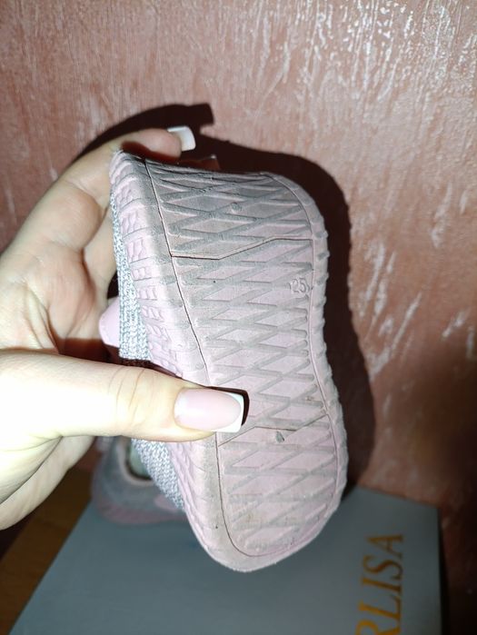 Кросівки для дівчинки