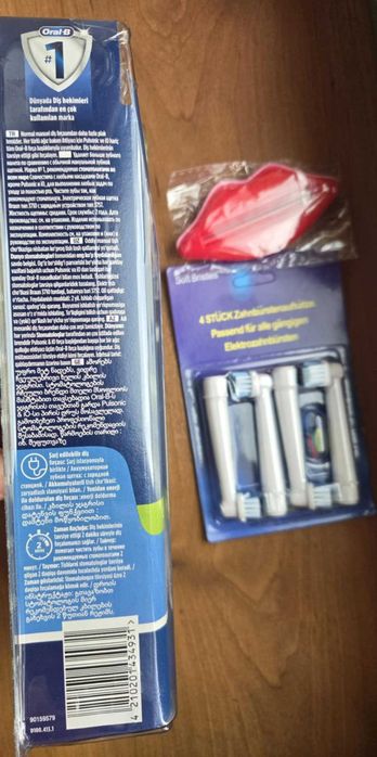 Oral-B D100 Vitality Cross Action Szczoteczka elektryczna