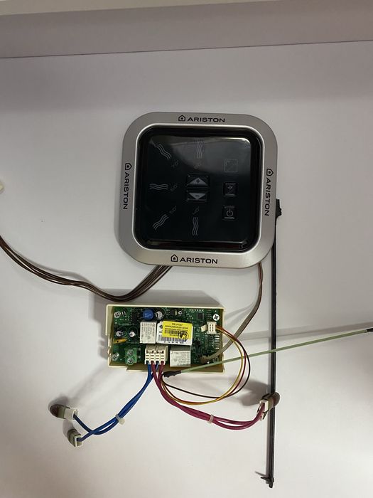 Плата керування на бойлер Ariston ABS VLS PW 80
