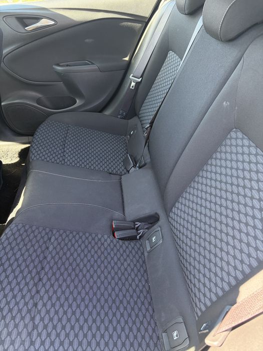 Opel Astra 1.6 business CDTI