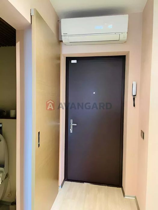 Продаж квартири з дизайнерським ремонтом у ЖК “4 Сезони” біля метро