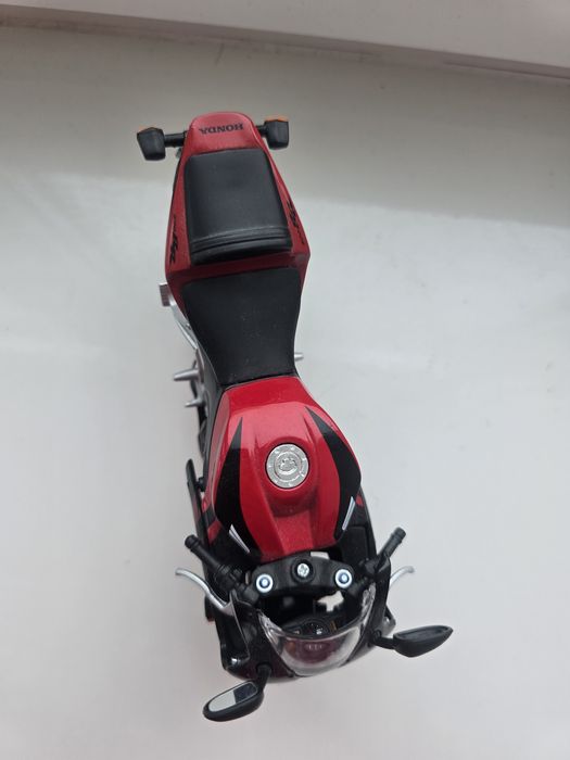 Мотоцикл металевий Honda CBR 600RR, Maisto