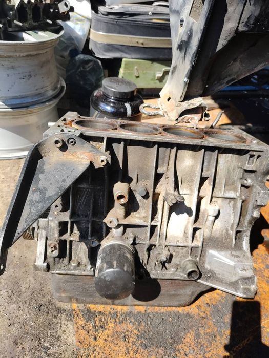 Двигун 1.8 Пежо Рено Сітроен