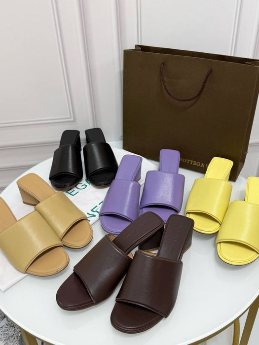 Босоніжки мюлі chanel loro piana