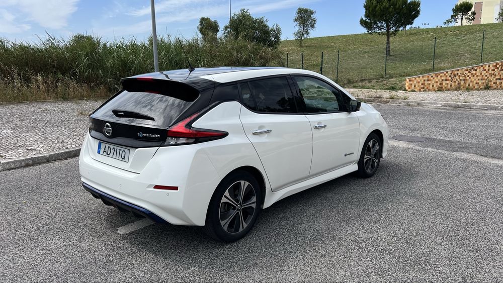Nissan leaf TEKNA