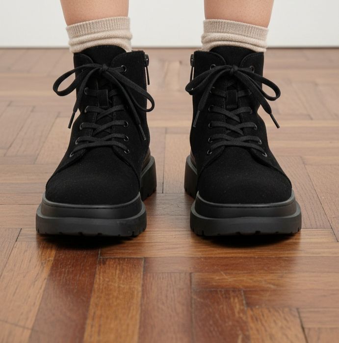 Черевики замшеві на весну (23,5см)