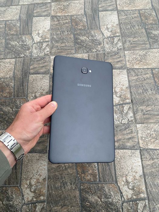 Планшет Samsung Galaxy Tab A SM-T585 10.1" LTE 2/32 GB + 64 GB гарний