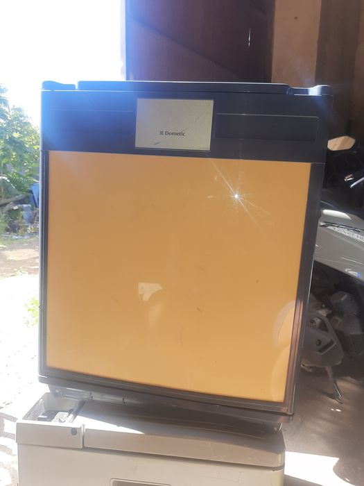 Dometic холодильник барный.