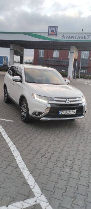 Mitsubishi Outlander 3