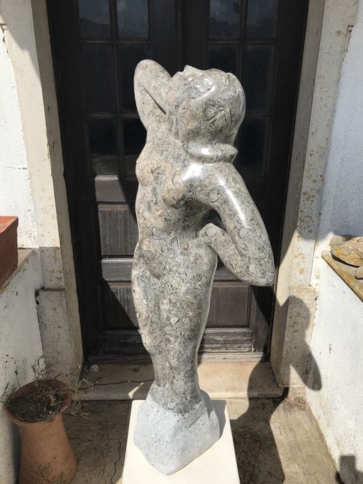 Escultura em mármore