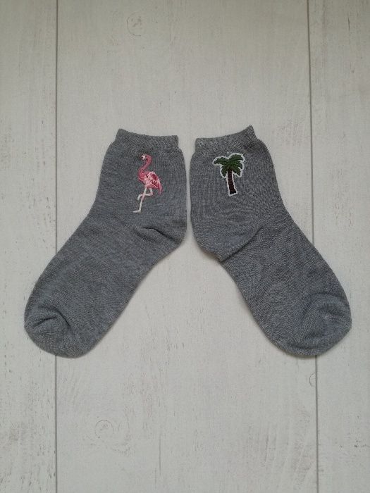 Nowe skarpetki szare flaming palma naszywki haft