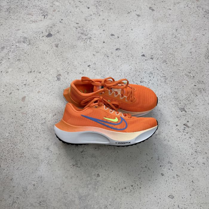 Кросівки жіночі для бігу Nike Zoom Fly 5 у помаранчевому кольорі DM8974-802 Оригінал