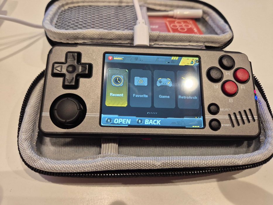 Retro konsola do gier MIYOO A30 64 GB