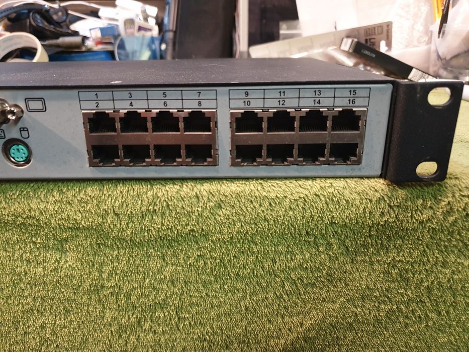 AVOCENT Autoview 2015 przełącznik sygnału.