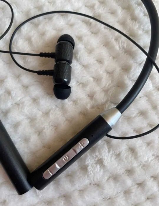 New Bluetooth Headphones64286583648385122