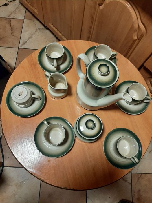 Zestaw kawowy Tułowice dwa dzbanki 6 filiżanek cukiernica 6 talerz prl