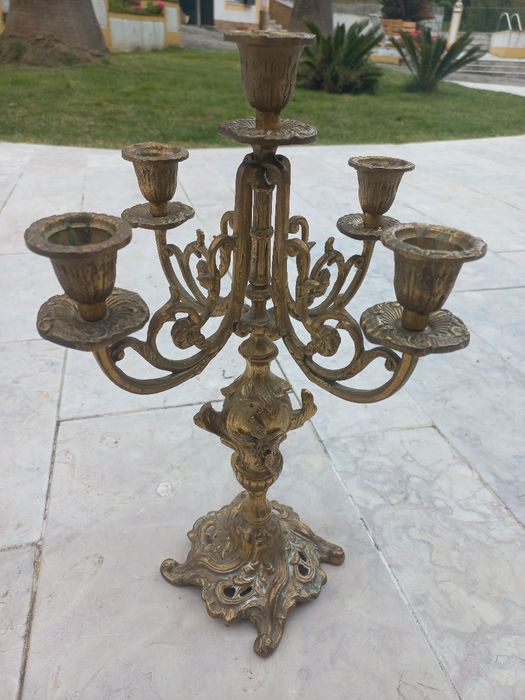 Candelabro de 5 gumes