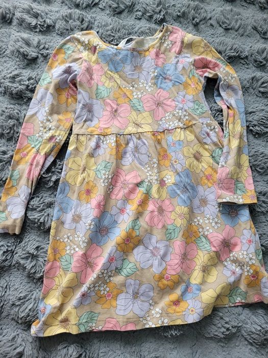 3 sukienki H&M - rozmiar 122/128