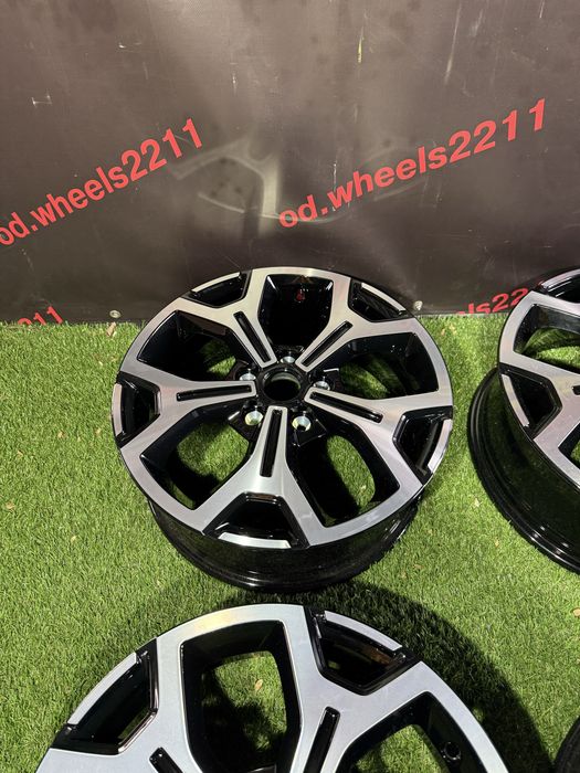 Диски r17 ET50 6.5JJ 5x114.3 renault Новые диски