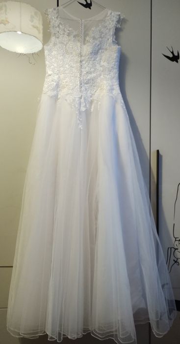 Suknia ślubna 42-44 rozm.