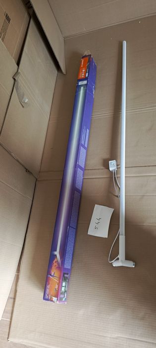 Lampa podłogowa narożnikowa Led