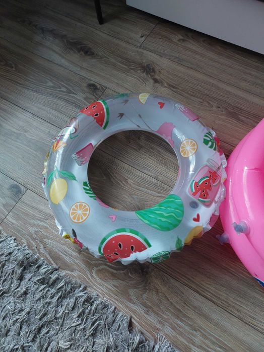 Zestaw 2 dmuchanych zabawek do wody, basenik, koło