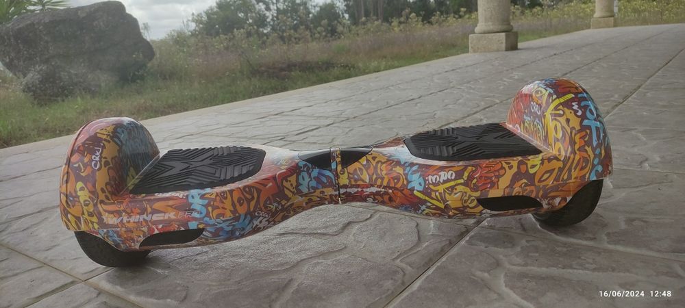 Hoverboard com colunas de som