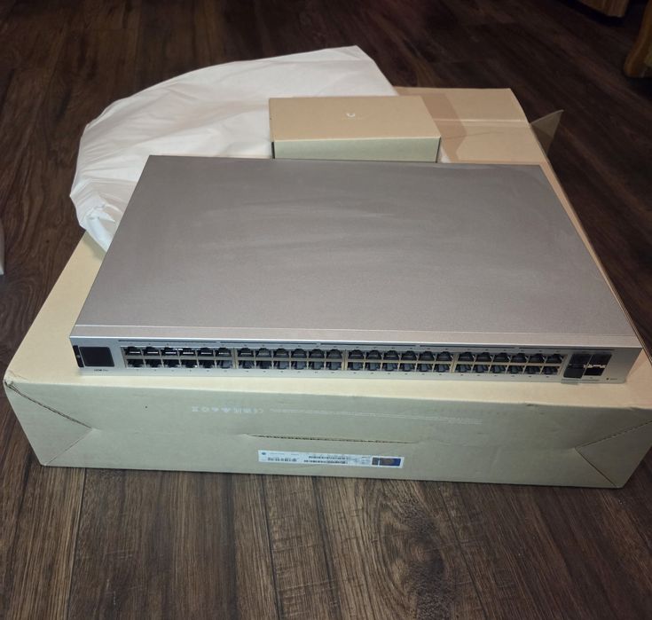 Switch Ubiquiti UniFi USW-Pro-48 | 48xGbE | 4x10G SFP+ | L3 | NOWY