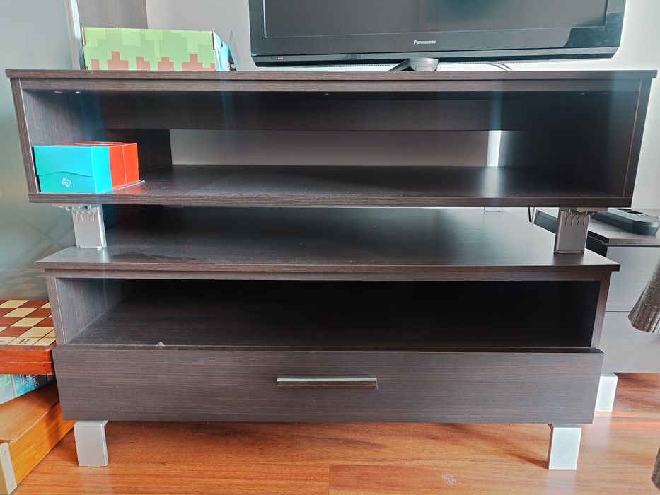 Stolik pod TV ciemny stan idealny