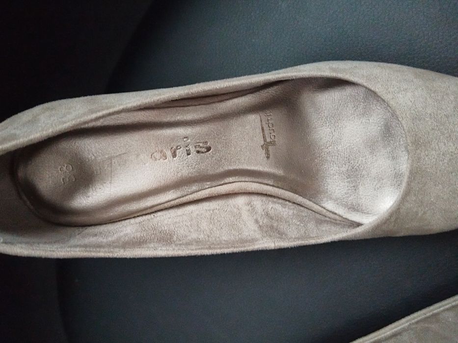 Buty czółenka Tamaris 38