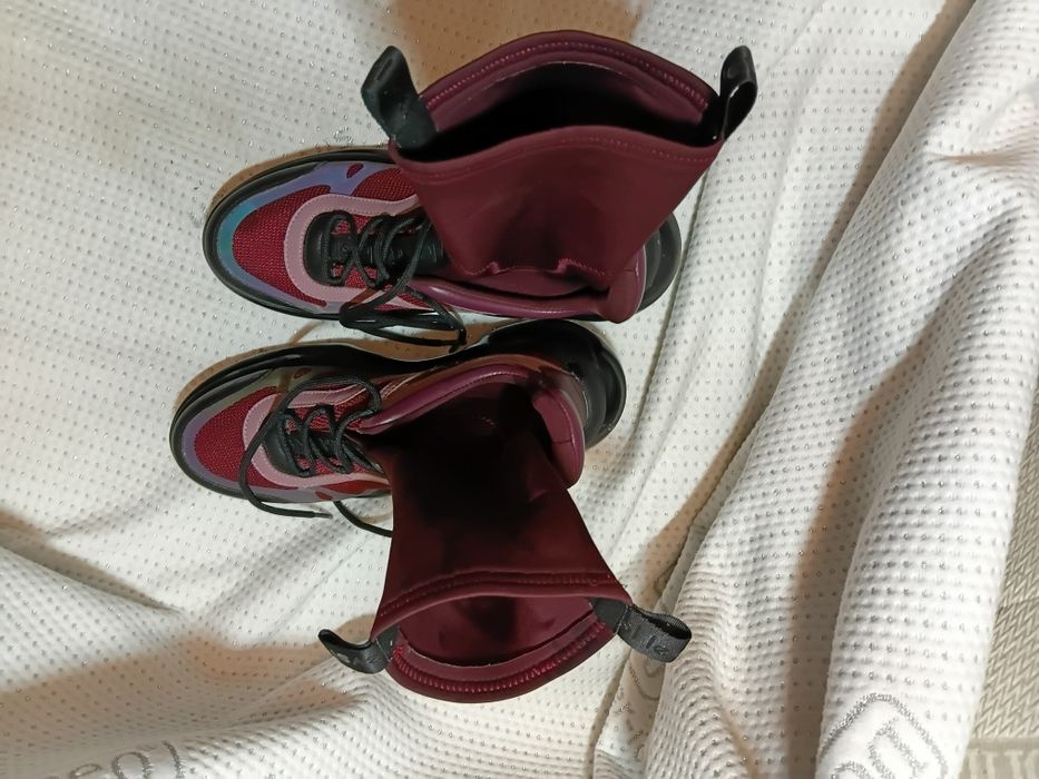 Женские кроссовки Level Италия 40р.