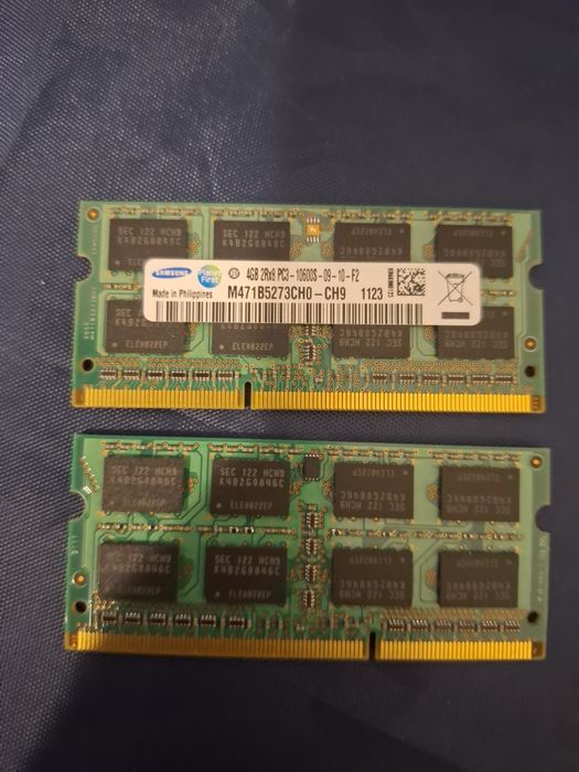 Memória RAM SO-DIMM da Samsung 8 GB (2 x 4 GB).