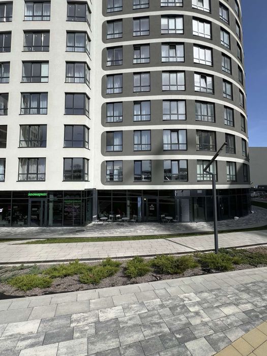 Оренда Фасадного приміщення 80м2 вул. Кульпарківська 93, Парус