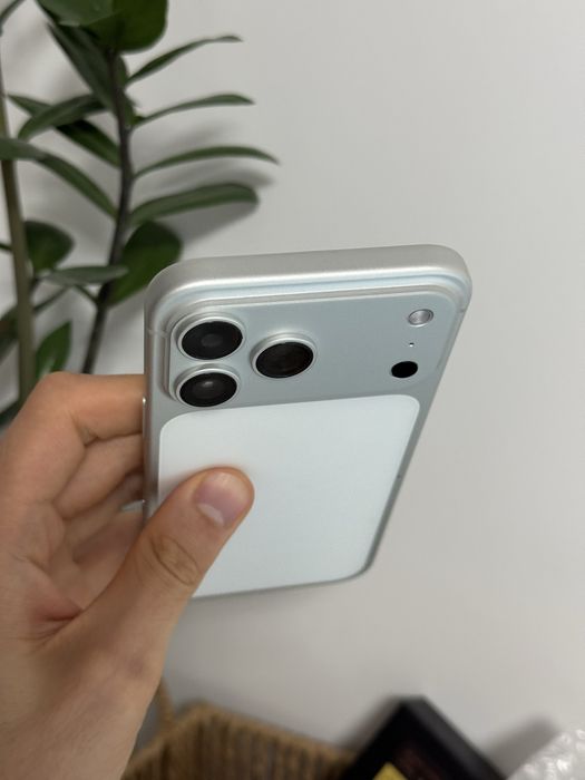Iphone 14 Pro Max в корпусі 17 Pro max 128 Gb