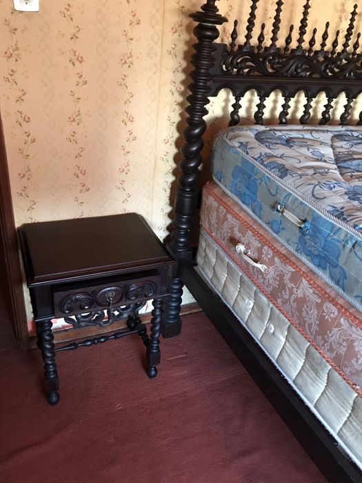 Mobilias Antigas em muito bom estado