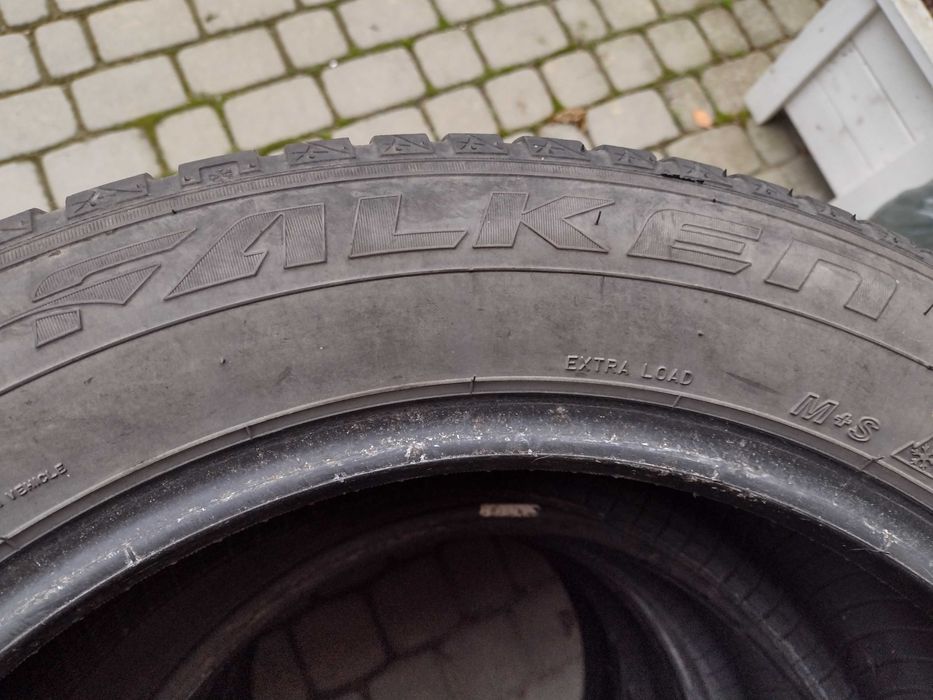 Opony Falken 225 55 R18 komplet